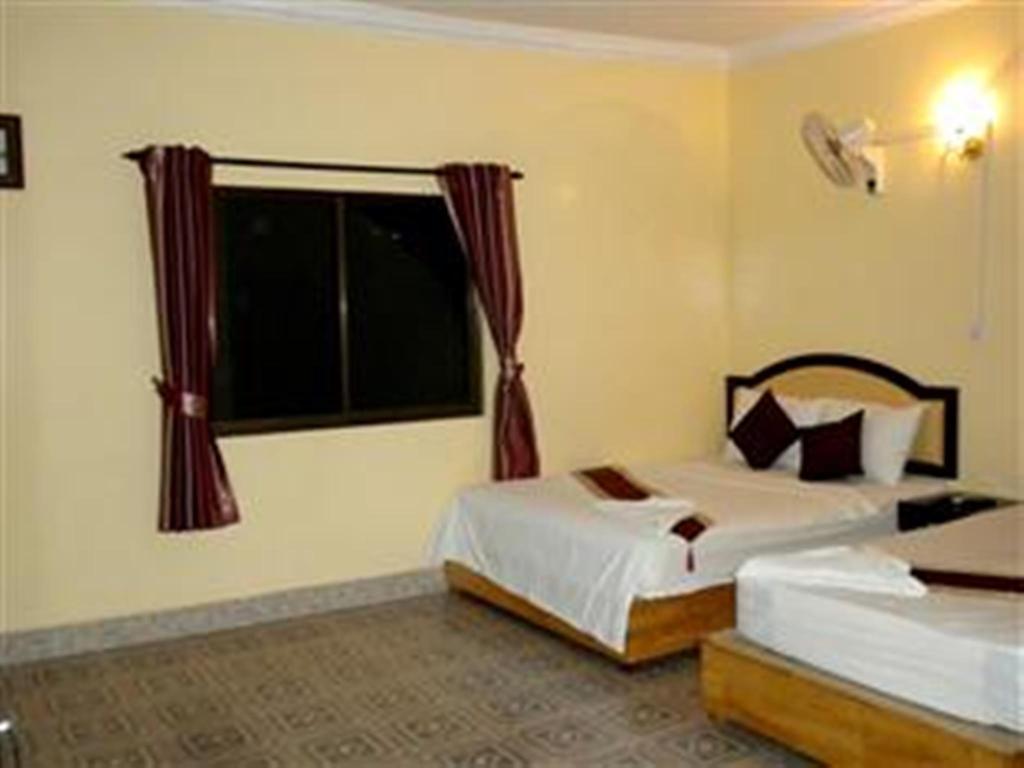 Golden Boat Guesthouse Phnom Penh Dış mekan fotoğraf