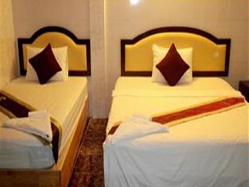 Golden Boat Guesthouse Phnom Penh Dış mekan fotoğraf