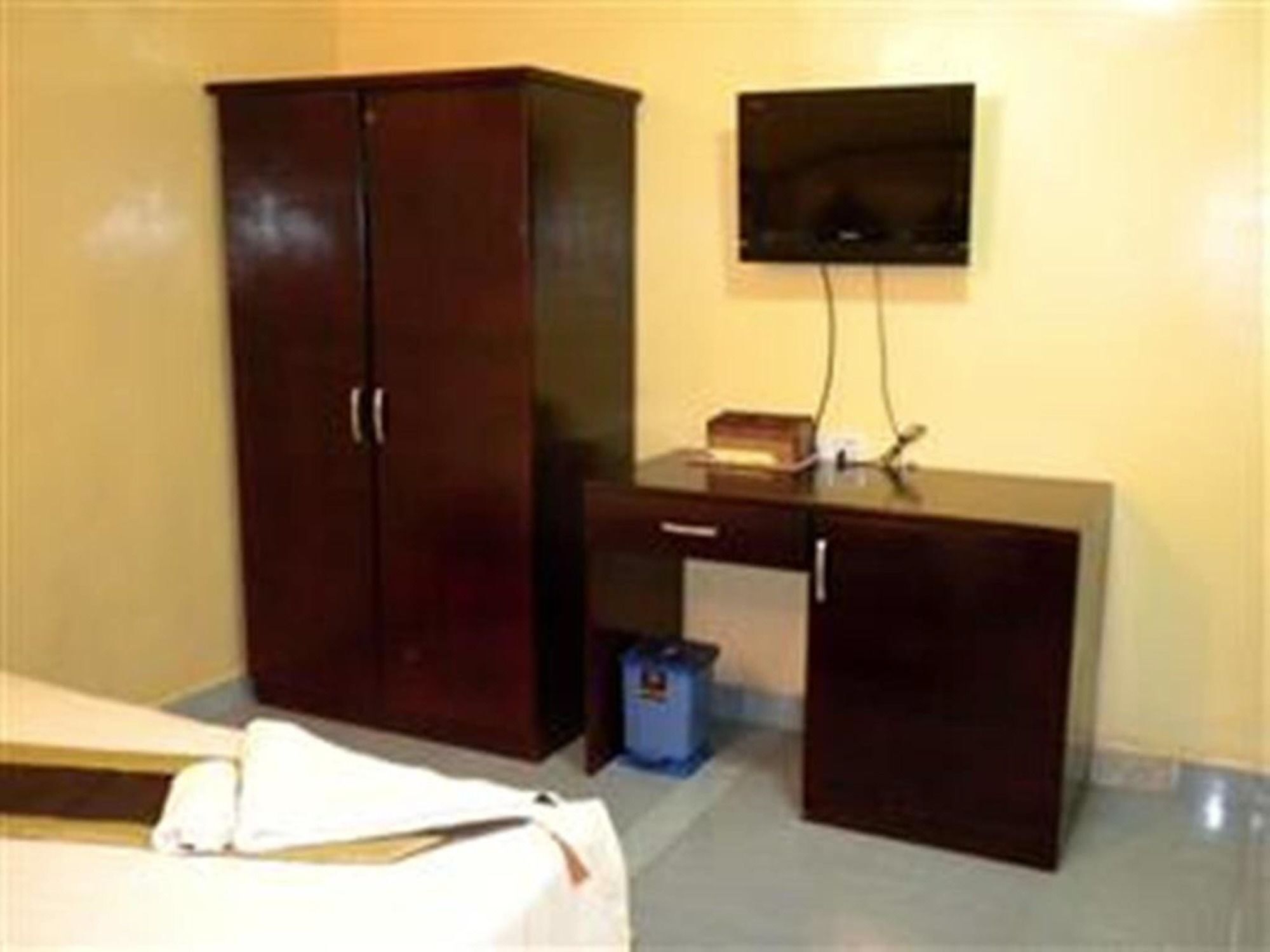 Golden Boat Guesthouse Phnom Penh Dış mekan fotoğraf